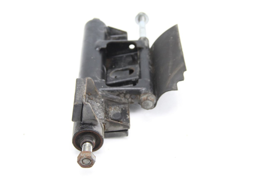 photo de SUPPORT MOTEUR SUZUKI BURGMAN 125 (2007 - 2014) - Zoom état d’usage