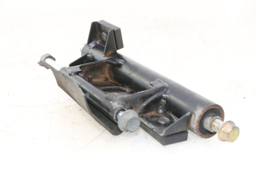 photo de SUPPORT MOTEUR SUZUKI BURGMAN 125 (2007 - 2014) - Zoom état d’usage