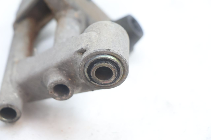 photo de SUPPORT MOTEUR PEUGEOT BUXY 50 (1993 - 1998) - Gros plan technique