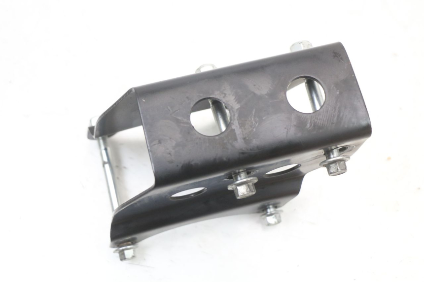 photo de SUPPORT MOTEUR ARCHIVE CAFE RACER 4T 50 (2019 - 2024) - Points de fixation