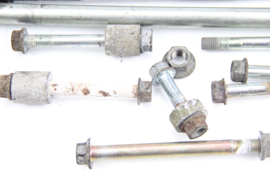 photo de SUPPORT MOTEUR HONDA CBR F SC21 1000 (1986 - 1992) - Autre angle de vue