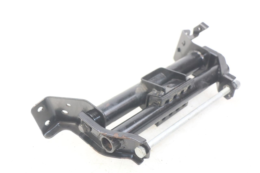 photo de SUPPORT MOTEUR PEUGEOT CITYSTAR 2T 50 (2018 - 2021) - Autre angle de vue