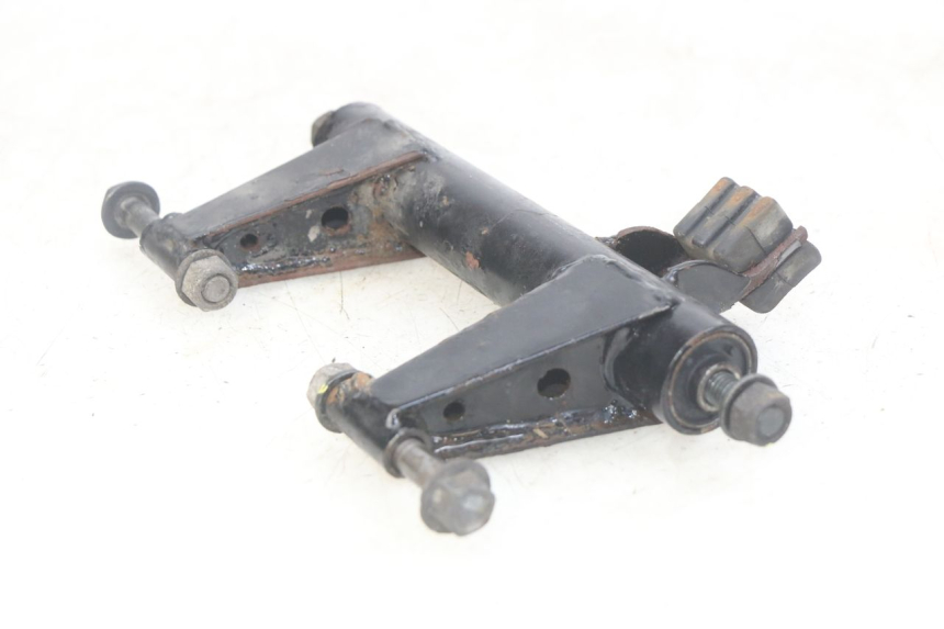 photo de SUPPORT MOTEUR PEUGEOT DJANGO 4T 50 (2014 - 2019) - Détail de la pièce