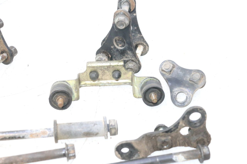 photo de SUPPORT MOTEUR SUZUKI DR S 600 (1985 - 1989) - Détail de la pièce