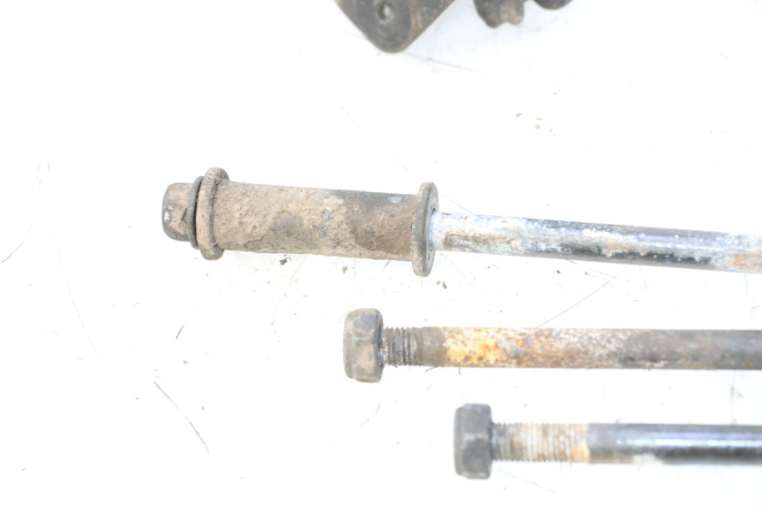 photo de SUPPORT MOTEUR SUZUKI DR S 600 (1985 - 1989) - Autre angle de vue