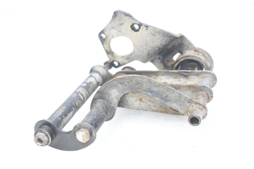 photo de SUPPORT MOTEUR PIAGGIO FLY 100 (2006 - 2010) - Gros plan technique