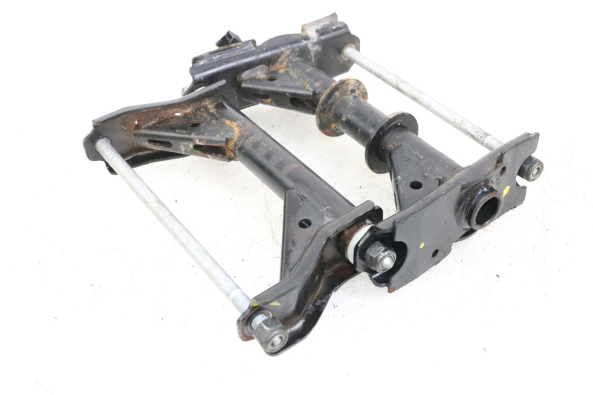 photo de SUPPORT MOTEUR PEUGEOT GEOPOLIS RS 125 (2007 - 2009) - Autre angle de vue