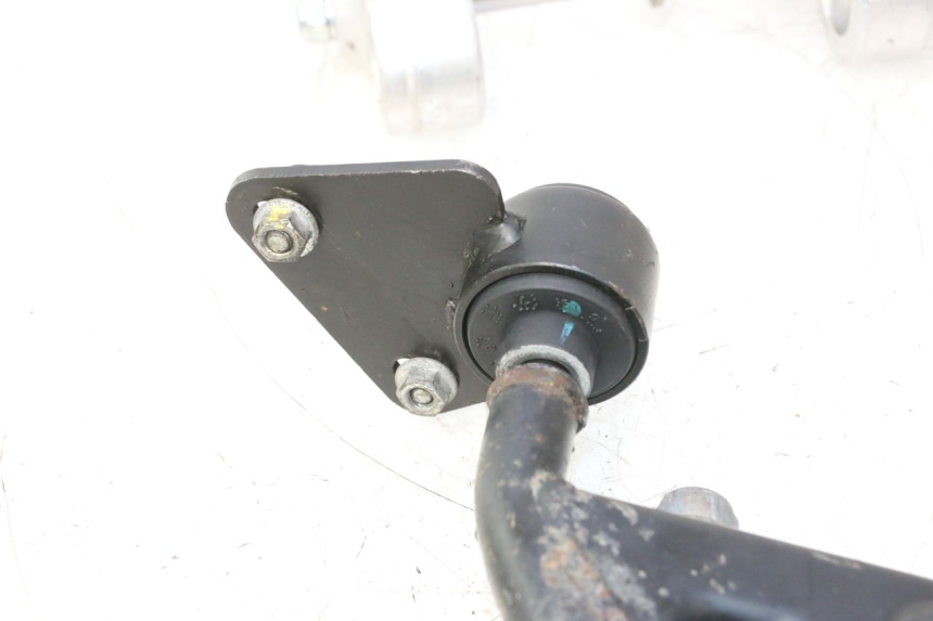 photo de SUPPORT MOTEUR GILERA GP 800 (2007 - 2013) - Points de fixation