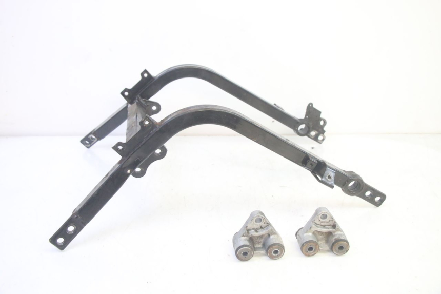 photo de SUPPORT MOTEUR KAWASAKI GPZ RX 1000 (1986 - 1988) - Points de fixation