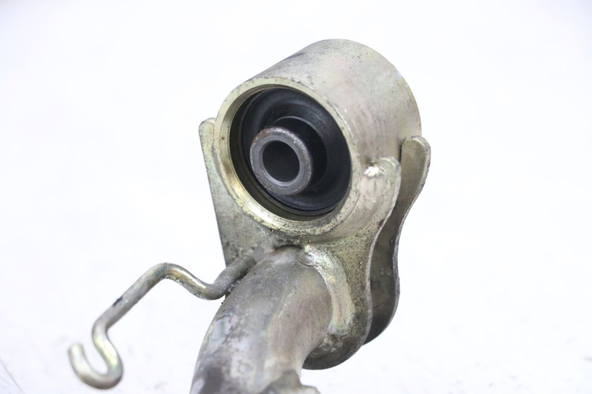 photo de SUPPORT MOTEUR HONDA NES AROBASE 125 (2000 - 2003) - Gros plan technique