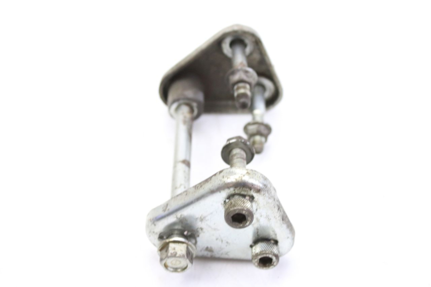 photo de SUPPORT MOTEUR SYM HUSKY 125 (1999 - 2005) - Autre angle de vue