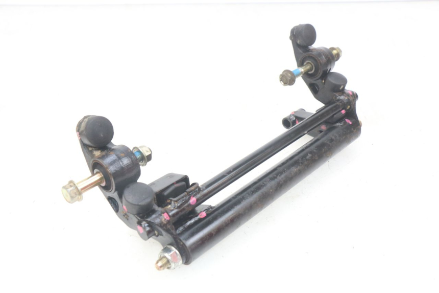 photo de SUPPORT MOTEUR SYM JET EURO X 2T 50 (2003 - 2007) - Détail de la pièce