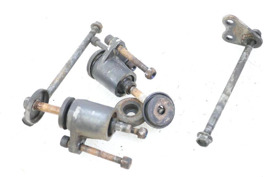 photo de SUPPORT MOTEUR KAWASAKI ZR7 ZR-7 S 750 (1999 - 2004) - Détail de la pièce