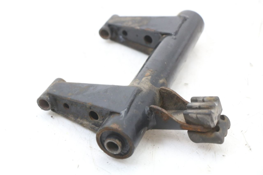 photo de SUPPORT MOTEUR PEUGEOT KISBEE 4T 50 (2010 - 2017) - Zoom état d’usage