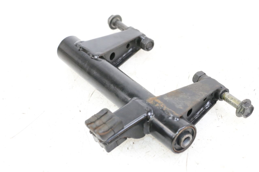 photo de SUPPORT MOTEUR PEUGEOT KISBEE 4T 50 (2018 - 2022) - Autre angle de vue