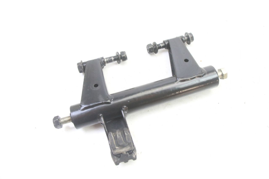 photo de SUPPORT MOTEUR PEUGEOT KISBEE 4T 50 (2018 - 2022) - Zoom état d’usage