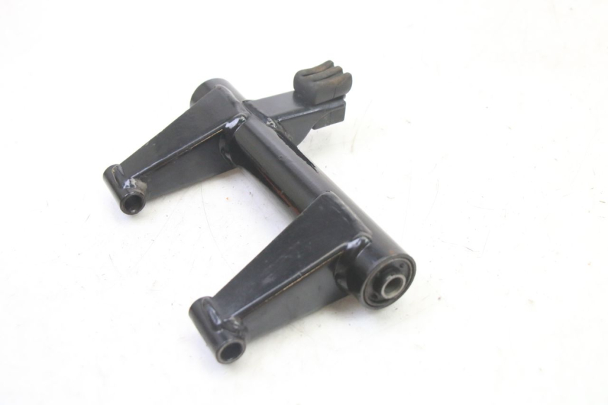 photo de SUPPORT MOTEUR PEUGEOT KISBEE 4T 50 (2018 - 2022) - Points de fixation