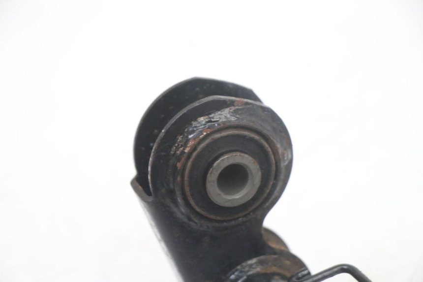 photo de SUPPORT MOTEUR KYMCO PEOPLE S 125 (2000 - 2008) - Autre angle de vue