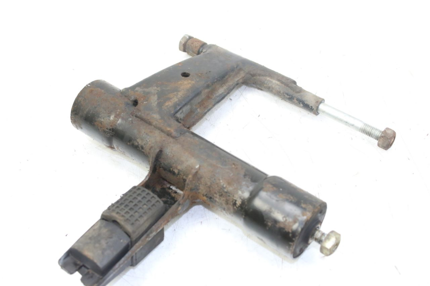 photo de SUPPORT MOTEUR PIAGGIO LIBERTY 4T 50 (2004 - 2008) - Zoom état d’usage