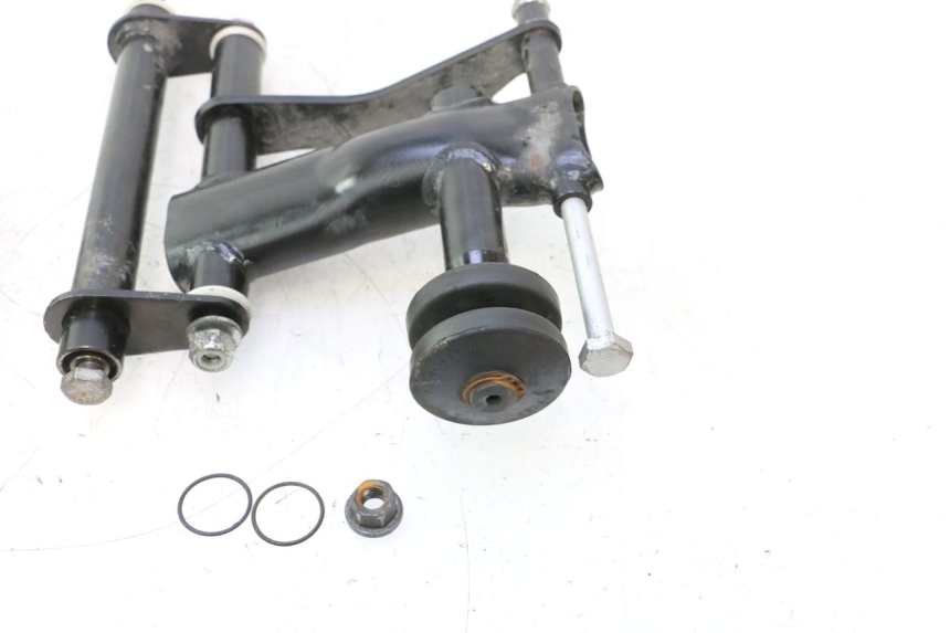 photo de SUPPORT MOTEUR PIAGGIO LIBERTY IGET S 125 (2016 - 2020) - Zoom état d’usage