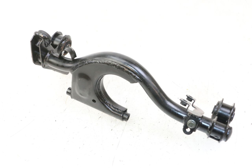 photo de SUPPORT MOTEUR LONGJIA SHARPY 125 (2020 - 2024) - Détail de la pièce