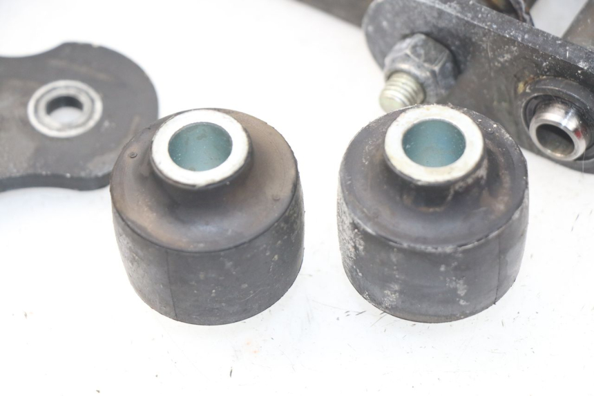 photo de SUPPORT MOTEUR PEUGEOT METROPOLIS 400 (2017 - 2020) - Vue d’ensemble