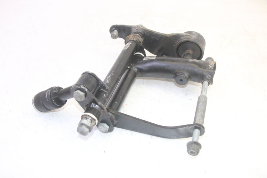 photo de SUPPORT MOTEUR PIAGGIO MP3 HPE 350 (2018 - 2020) - Points de fixation