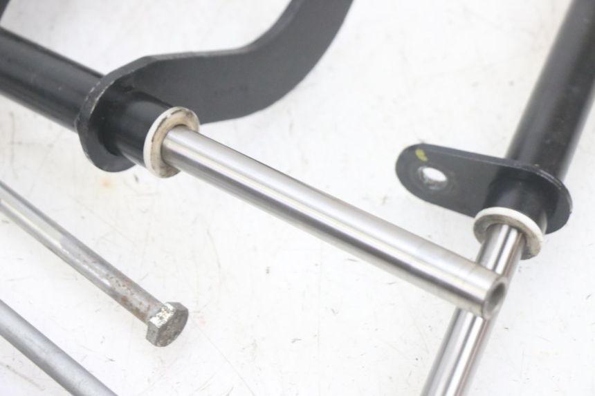 photo de SUPPORT MOTEUR PIAGGIO MP3 HPE 300 (2019 - 2026) - Vue produit