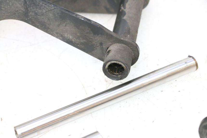 photo de SUPPORT MOTEUR PIAGGIO MP3 LT 300 (2010 - 2016) - Détails caractéristiques