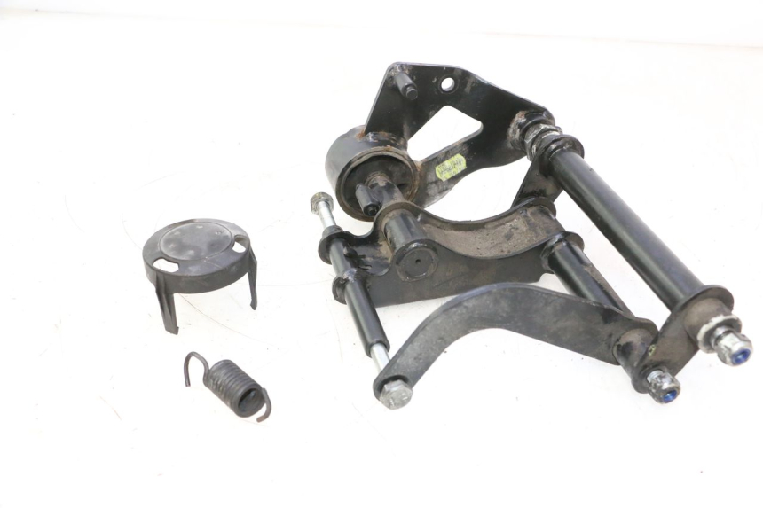 photo de SUPPORT MOTEUR PIAGGIO MP3 LT 300 (2010 - 2016) - Gros plan technique