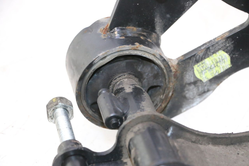 photo de SUPPORT MOTEUR PIAGGIO MP3 LT 300 (2010 - 2016) - Vue d’ensemble