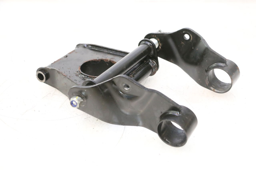 photo de SUPPORT MOTEUR PIAGGIO MP3 LT 400 (2007 - 2012) - Autre angle de vue