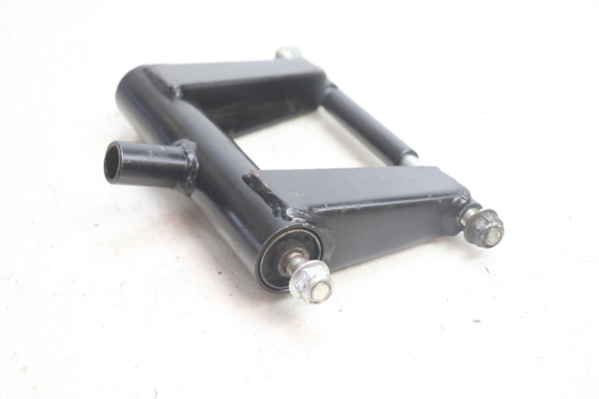 photo de SUPPORT MOTEUR JM MOTORS OLDIES 4T 50 (2020 - 2026) - Gros plan technique