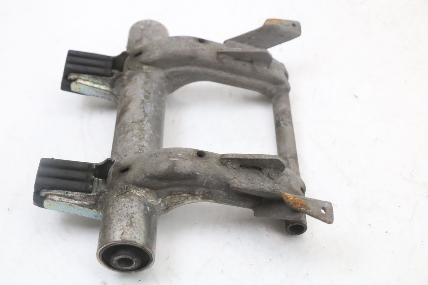 photo de SUPPORT MOTEUR HONDA PCX (JF47) 125 (2012 - 2013) - Gros plan technique