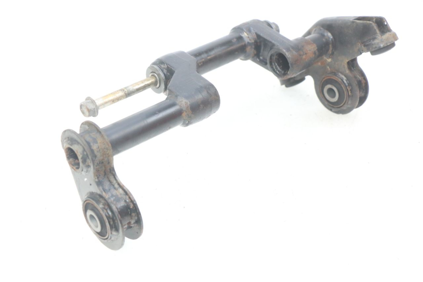 photo de SUPPORT MOTEUR KYMCO PEOPLE 250 (2004 - 2008) - Autre angle de vue