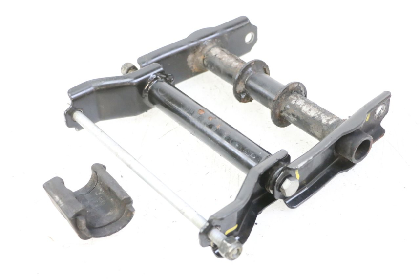 photo de SUPPORT MOTEUR PEUGEOT CITYSTAR 125 (2011 - 2017) - Autre angle de vue