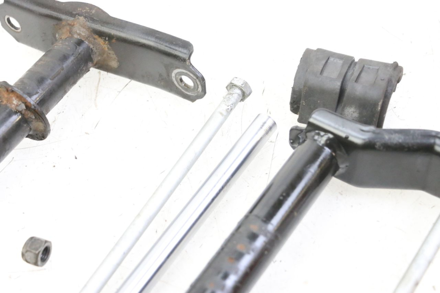 photo de SUPPORT MOTEUR PEUGEOT CITYSTAR 125 (2011 - 2017) - Points de fixation