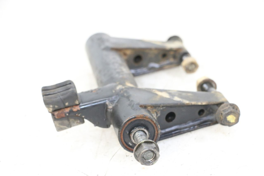 photo de SUPPORT MOTEUR PEUGEOT KISBEE 4T 50 (2018 - 2022) - Zoom état d’usage