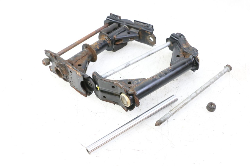 photo de SUPPORT MOTEUR PEUGEOT SATELIS COMPRESSOR K15 125 (2006 - 2009) - Vue principale