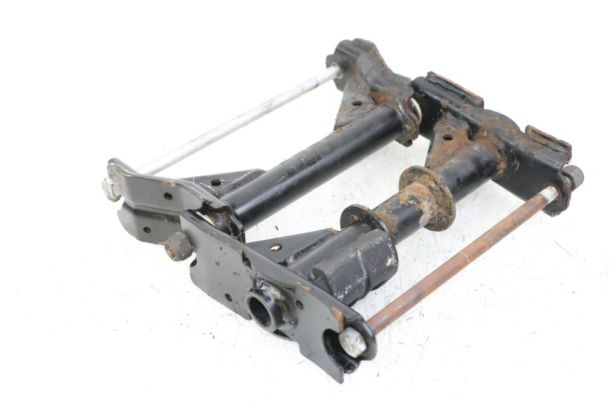 photo de SUPPORT MOTEUR PEUGEOT SATELIS COMPRESSOR K15 125 (2006 - 2009) - Autre angle de vue