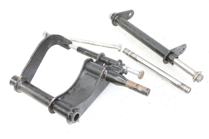 photo de SUPPORT MOTEUR PIAGGIO MP3 125 (2006 - 2014) - Vue principale