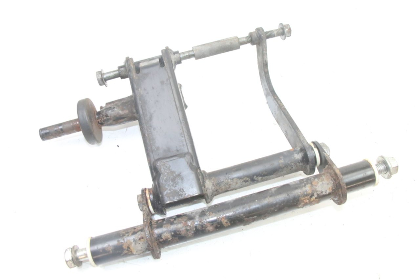 photo de SUPPORT MOTEUR PIAGGIO VESPA GRANTURISMO 125 (2003 - 2007) - Autre angle de vue