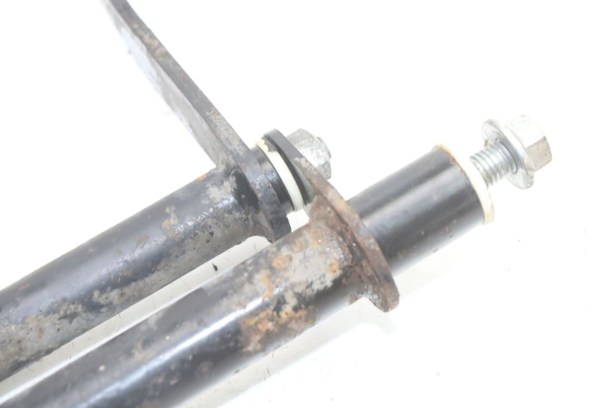 photo de SUPPORT MOTEUR PIAGGIO VESPA GRANTURISMO 125 (2003 - 2007) - Points de fixation