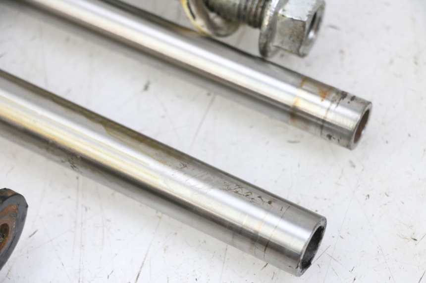 photo de SUPPORT MOTEUR PIAGGIO VESPA GRANTURISMO 200 (2004 - 2005) - Zoom composants