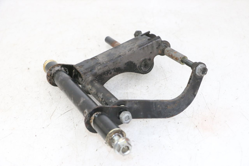 photo de SUPPORT MOTEUR PIAGGIO VESPA GRANTURISMO 200 (2004 - 2005) - Points de fixation