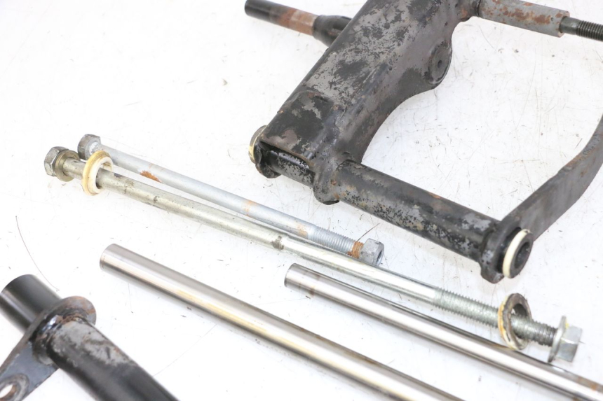 photo de SUPPORT MOTEUR PIAGGIO VESPA GRANTURISMO 200 (2004 - 2005) - Pièce contrôlée