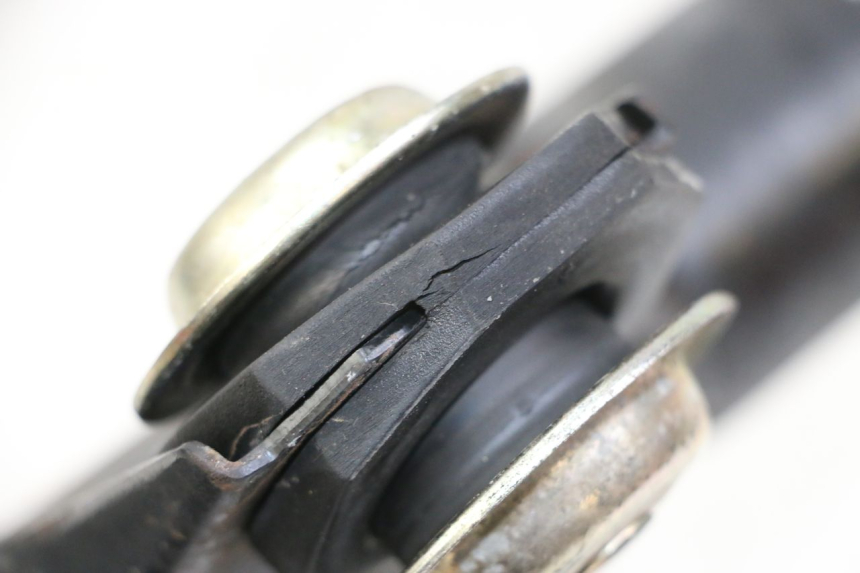 photo de SUPPORT MOTEUR PIAGGIO VESPA LX 150 (2005 - 2013) - Autre angle de vue