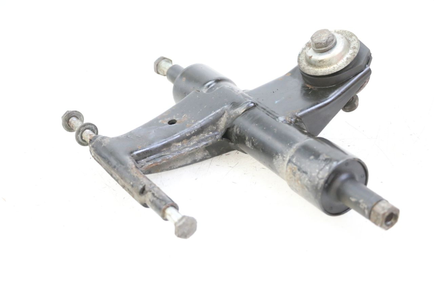 photo de SUPPORT MOTEUR PIAGGIO VESPA LX 2T 50 (2005 - 2013) - Autre angle de vue