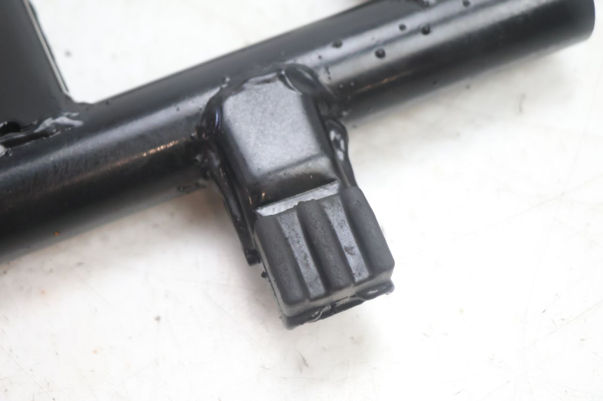 photo de SUPPORT MOTEUR JM MOTORS R-MAX TECH 50 (2024 - 2026) - Détail de la pièce