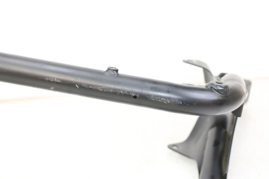 photo de SUPPORT MOTEUR ROYAL ENFIELD SCRAM 411 (2022 - 2024) - Zoom état d’usage